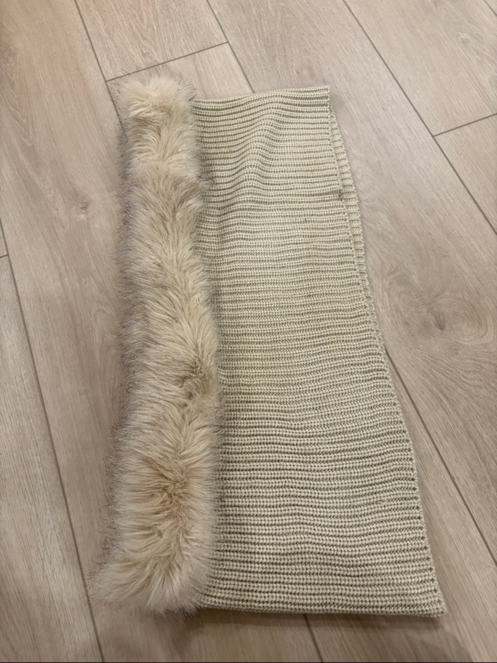 Faux Fur Trim Knit infinity wrap Scarf in Cream